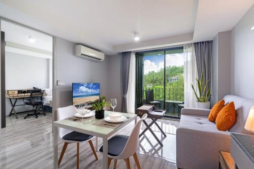 Tropical Living Surin Beach Phuket