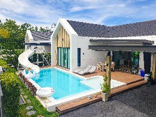Twenty-two 22 pool villa Hua-Hin
