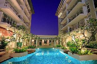 Twin Peaks Sukhumvit Suites