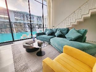 Unique Pool Slide Access Townhouse