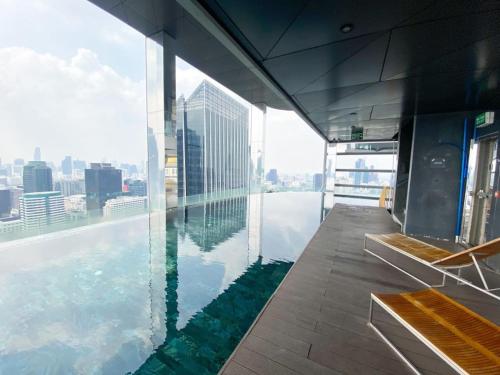 Upscale Skyview 1BR - Ultra Fast Wifi - Chitlom