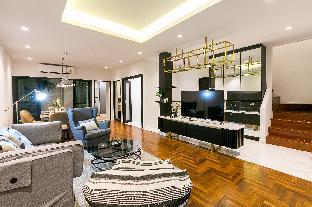 V Villa @Phrom Phong, Bangkok