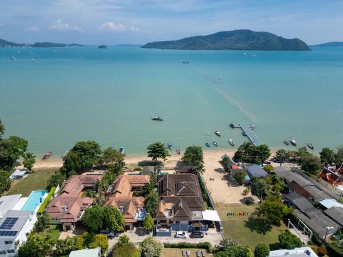 V195 Villa 3BR Games &Private Beach