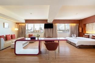 Veronica Residence