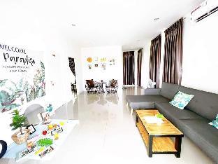 Vichuta pool villa at Bangsarea