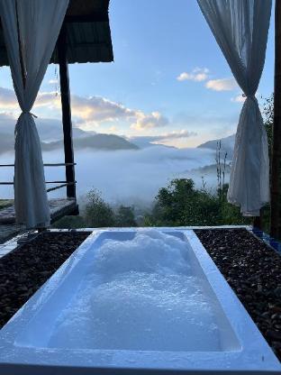 Vieng Lada at Bo Kluea 1