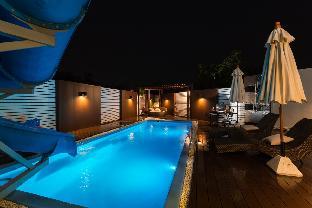 Villa 55  -  Water Slide Fun ★