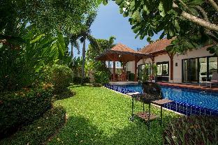 Villa Atarata by TropicLook