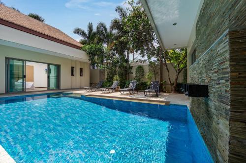 VILLA BOND| 3 Bedrooms | Private Pool | 3 min to Naiharn Beach