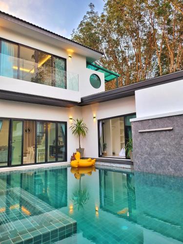 Villa Coco - Tropical Paradise with Private Pool