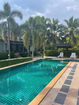 Villa deux chambres avec piscine