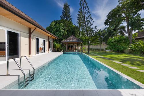 Villa Emilia Private Pool Naiharn by TropicLook