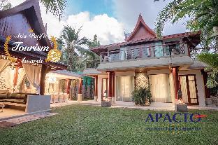 Villa in the Park