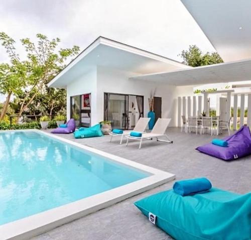 Villa Manuia - 4 Bed Pool Villa - 500m To The Beach