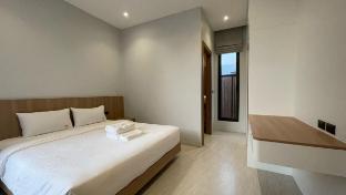 Villa Solis - Modern 4BR Retreat, Private Pool