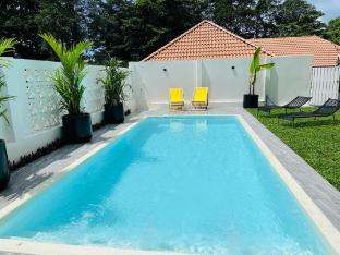 Villa Tippawan 4BR private pool in tropical garden