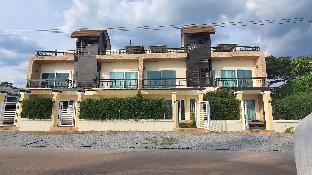 W sea Beach villa  Rayong