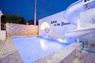 Walk to the beach villa 100 m. to beach