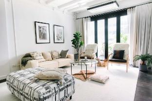 wari A. 3BR Luxe Suite 30 sec. to Phloenchit BTS