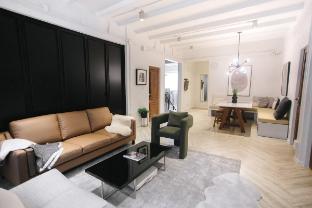 wari B. 3BR Penthouse (4th fl) 30 sec. to BTS