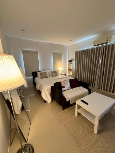 White Haven - Homestay for Ladies, Couple, Family