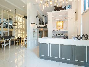 White Ivory Bed and Breakfast