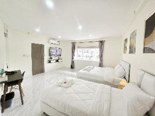 Whole House 200m to MRT Tha Phra/5BR/6BathR