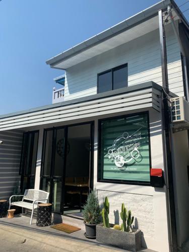 Youniverse Homestay