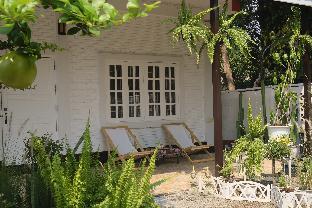 Yuzu Garden, Vintage Garden Villa with Two Bedrooms in Chiang Mai City Center