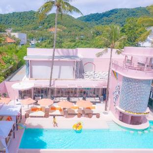 Zippy Day Club Karon Phuket - Sea View