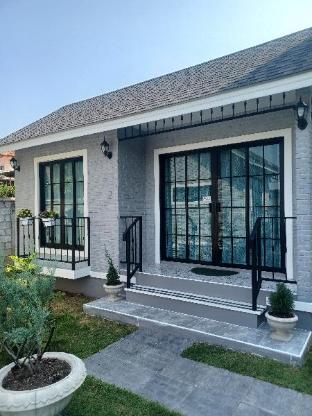 Zoom garden home