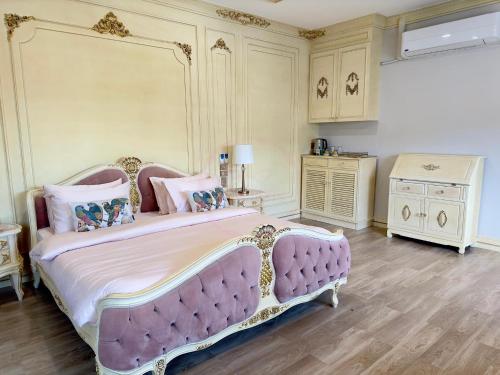 บ้านคุณนาย Baan Khun Nai พหลโยธิน 24