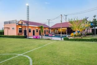บ้านพูลวิลล่า Hua Hin Soccer Pool Party