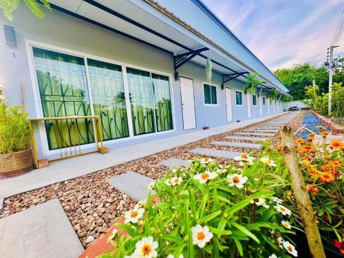 โศภิษฐ์ เฮาส์ Sopit House