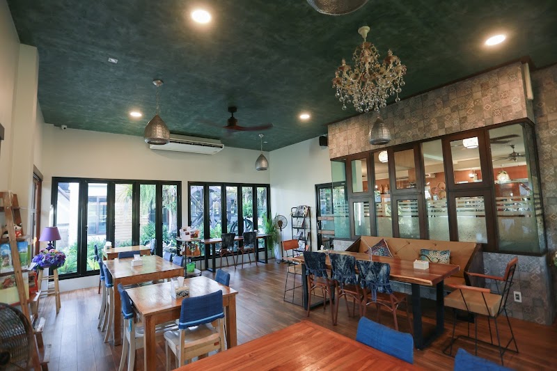 Ban Fa Prong Restaurant, Thai & Western Cuisine, Sakon Nakhon City