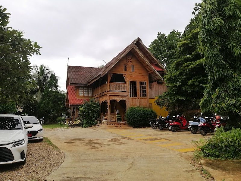 Crossroads House