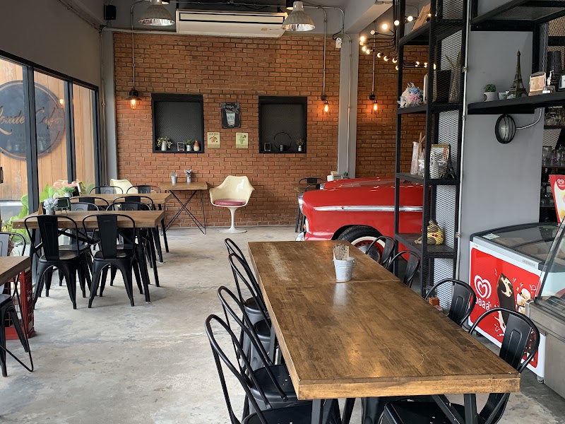 Louder Cafe’ health & cuisine