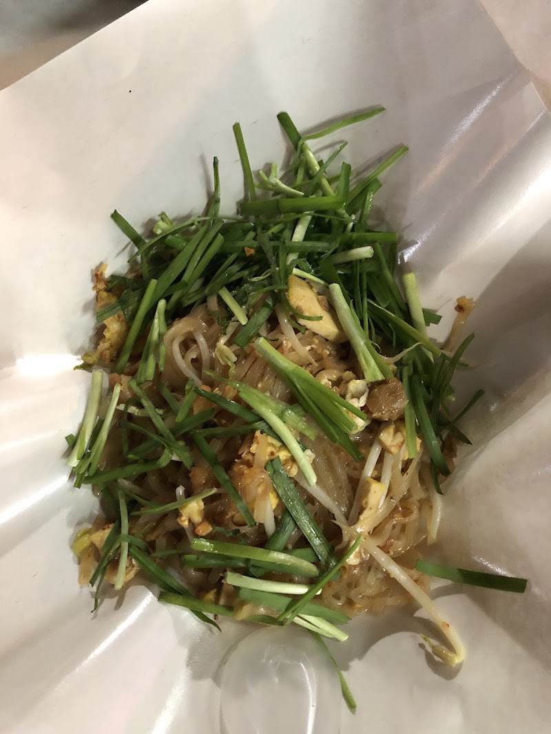 ร้านป้าใหญ่ผัดไทย | ผัดไทยเจ๊ใหญ่ พิษณุโลกเจ้าเก่า
