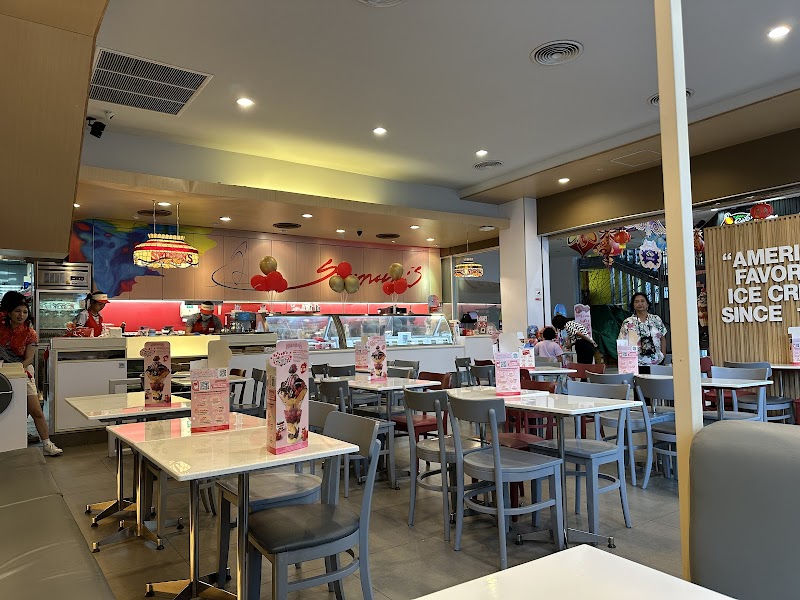 Swensen\'s Coliseum Pattalung