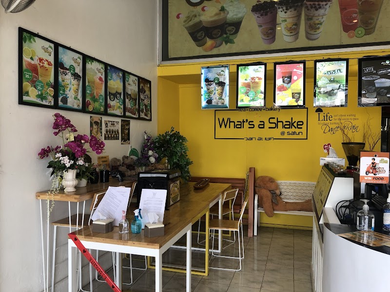 What\'s a shake cafe